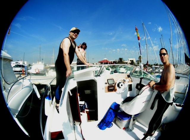  Vorbereitung des Tauchgangs auf dem Boot 